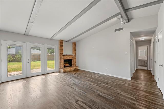 Foto del edificio - 618 Shadyglen Dr