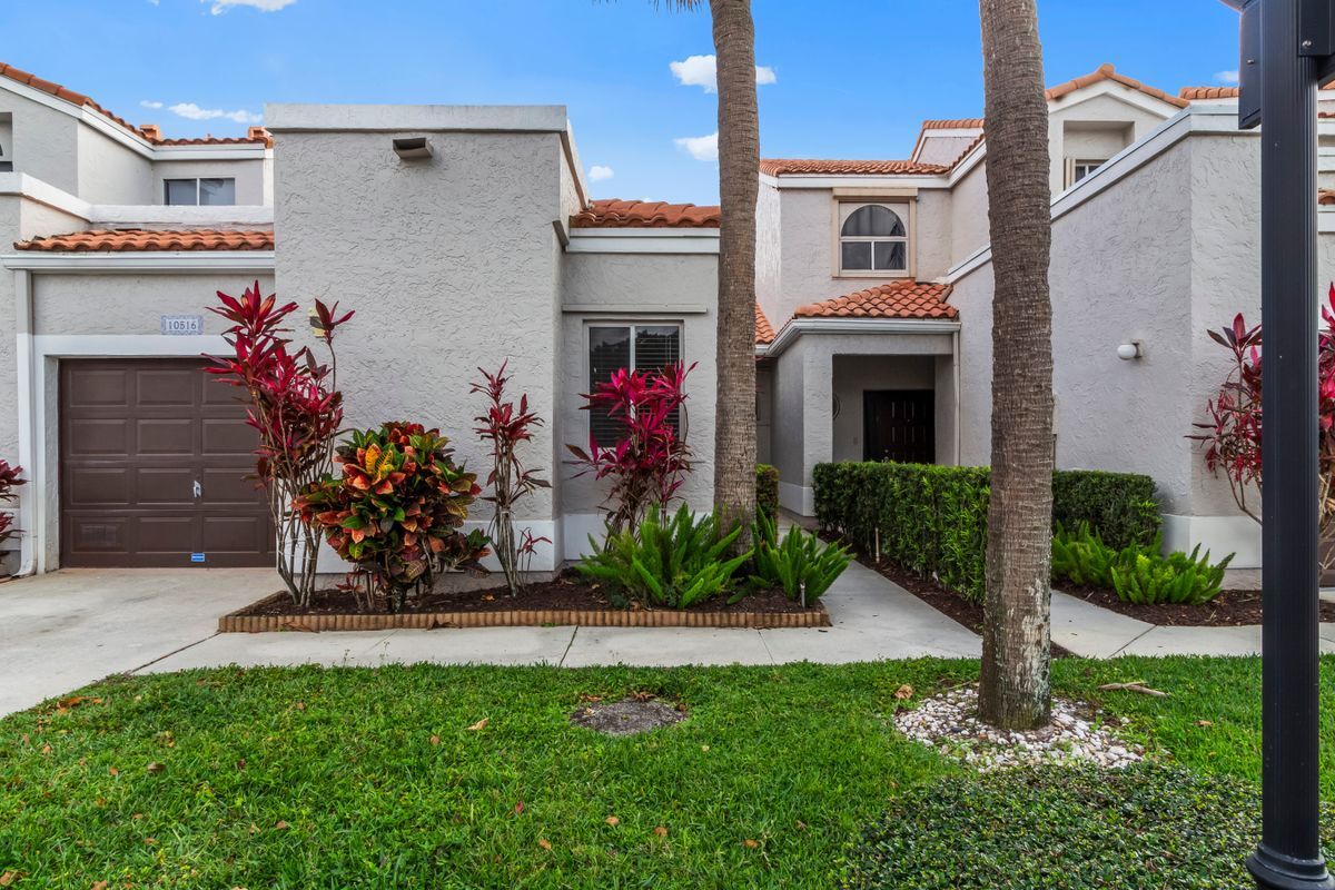 Primary Photo - 10516 Lake Vista Cir