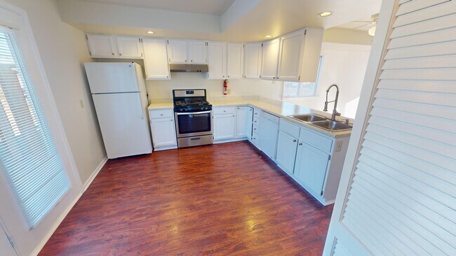 205 S Adams - Cocina - South Adams St