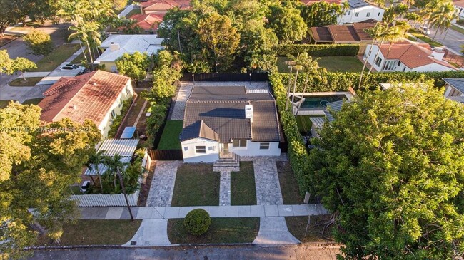 Foto del edificio - 2511 SW 7th Ave