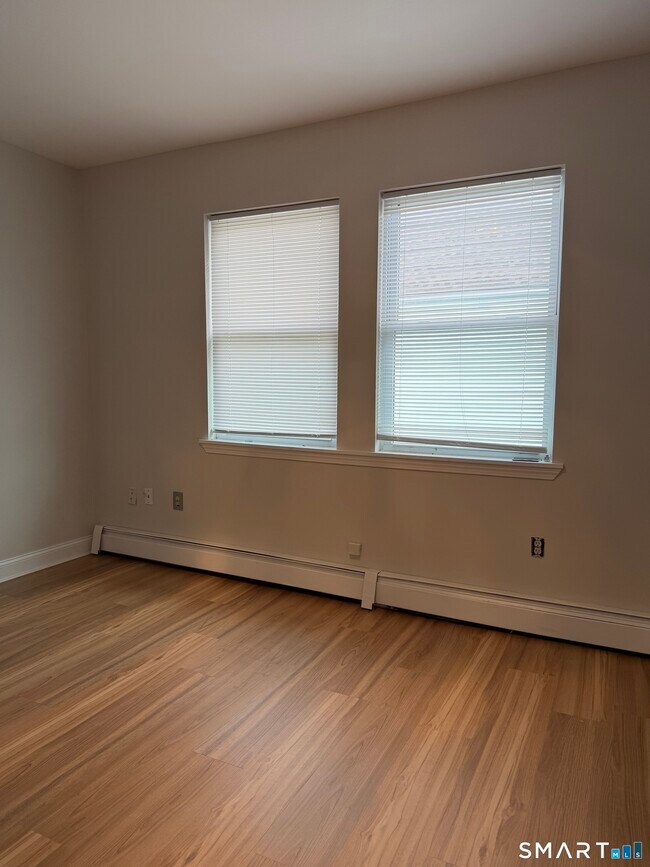 Foto del edificio - 162-164-164 Martin St