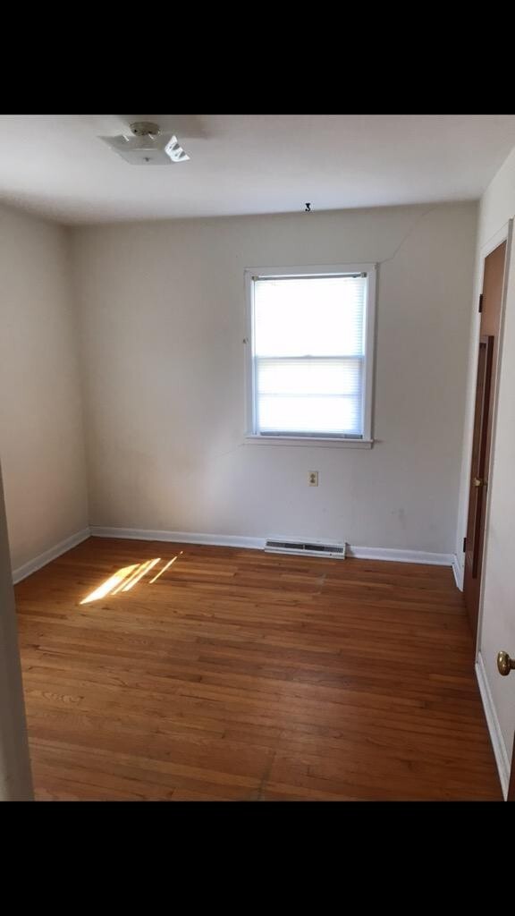 Building Photo - 2BR/1BA Home AVAIL JULY 8, 2025! Great Loc...