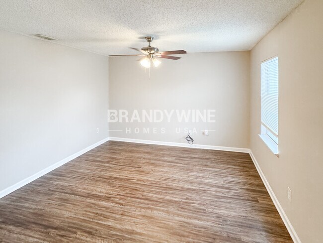 Foto del edificio - 2412 Alden Trace Blvd W