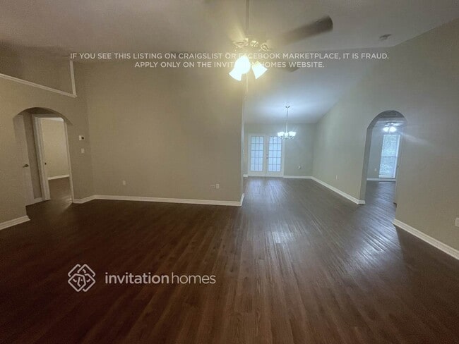 Building Photo - 27077 Tierra Del Fuego Cir