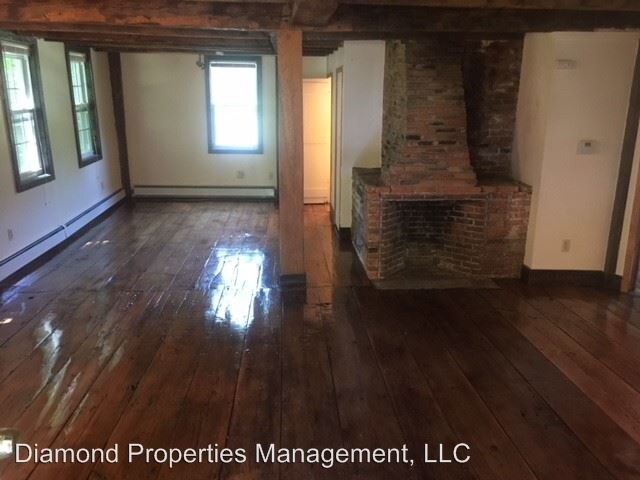 Building Photo - 324 Roosevelt Dr
