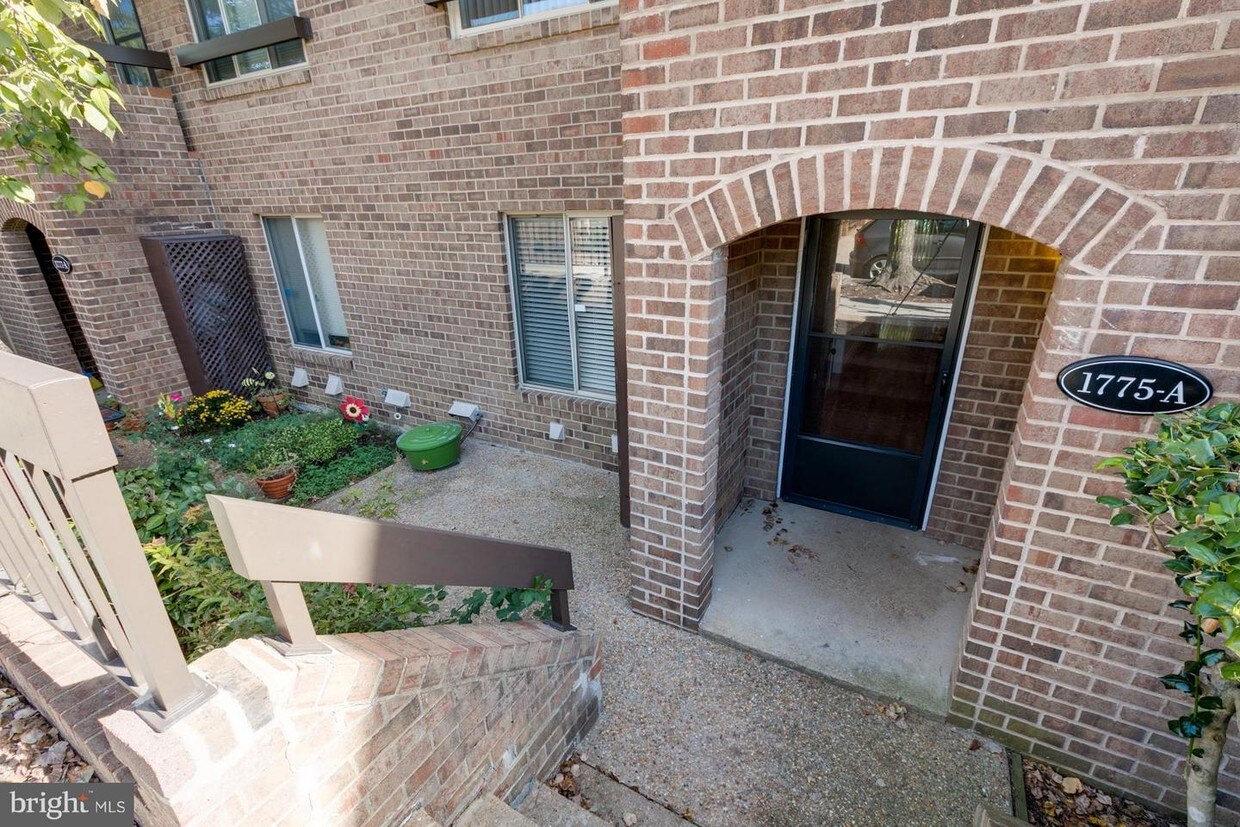 Foto principal - 1775 S Hayes St