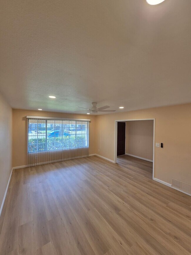 Foto del edificio - Newly remodeled 3 bedroom 2 bathroom home - $200.00 Move In Special off First Month Rent