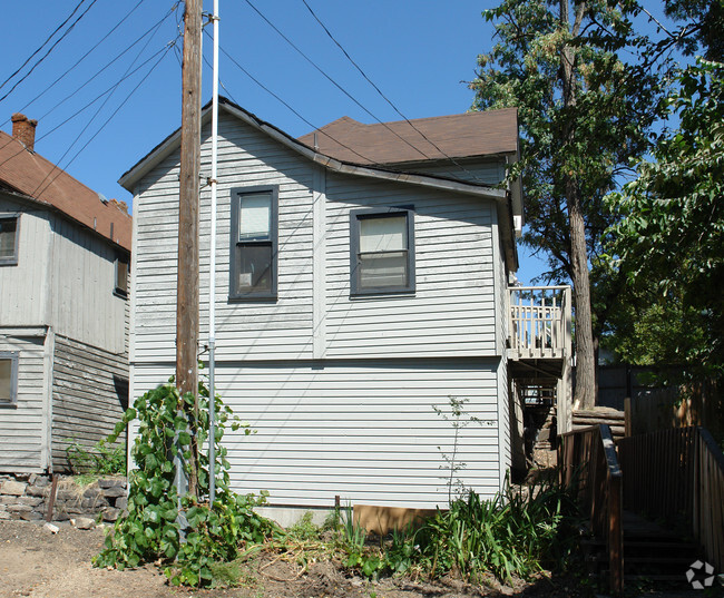 Foto del edificio - Warm Springs Apartments