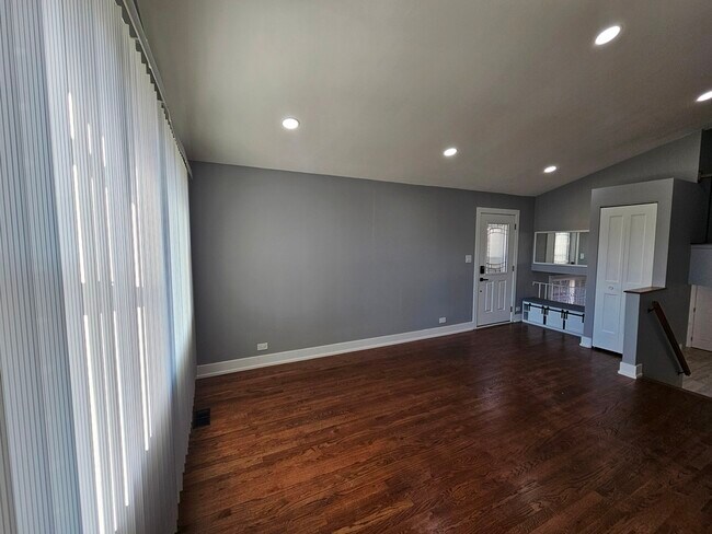 Foto del edificio - 1535 E Jane Ave