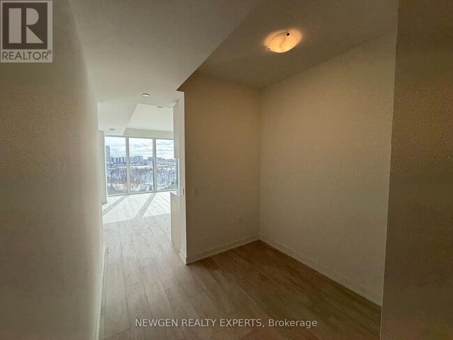 Building Photo - 1 Quarrington Ln
