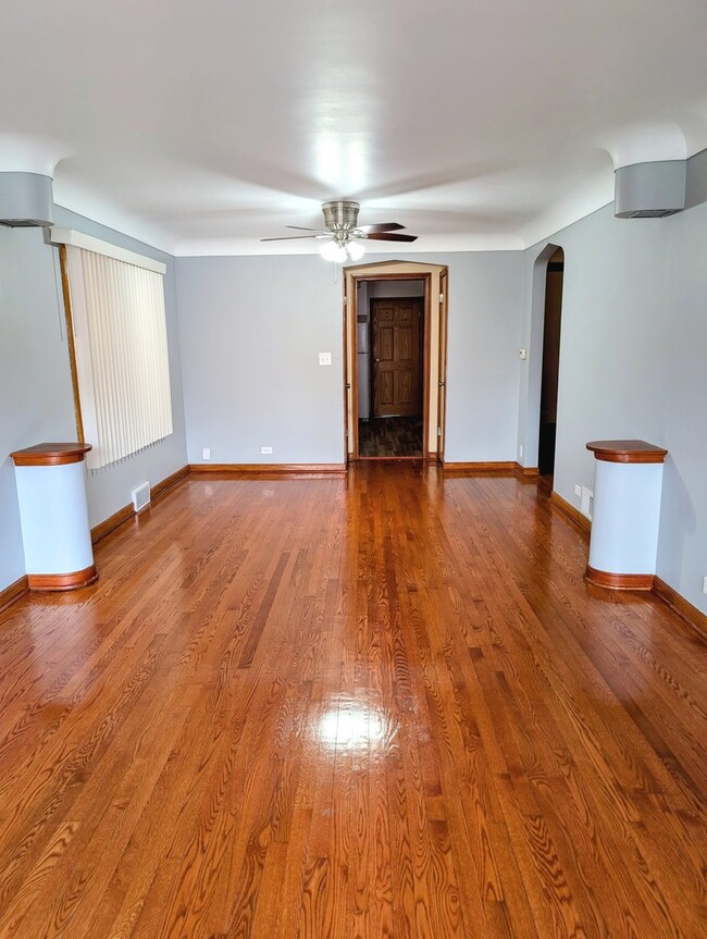 Building Photo - 1628 Euclid Ave