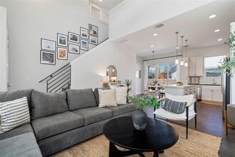 Building Photo - 1126 Linden St