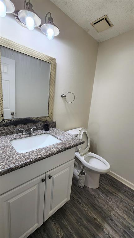 Foto del edificio - 4502 Hickory Downs Dr