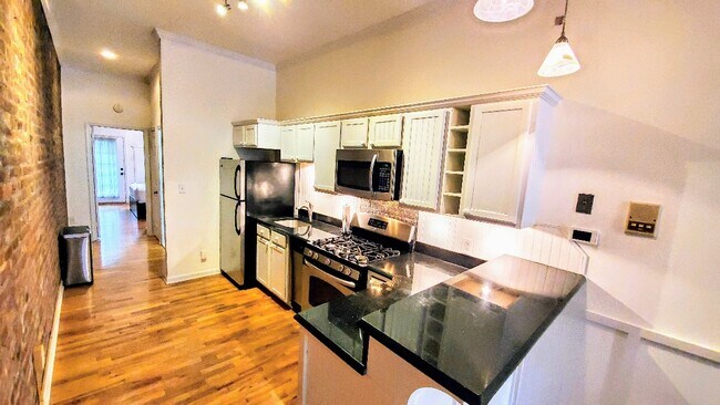 Building Photo - 315 Pavonia Ave