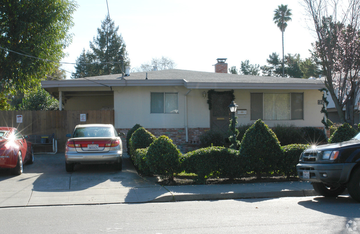 Foto del edificio - 165 Sierra Vista Ave