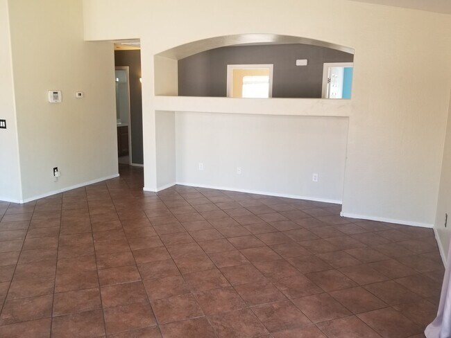 Foto del edificio - 3 bed 2 Bath Avondale Single Family Home