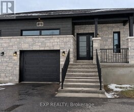 Building Photo - 919 Chablis Cres