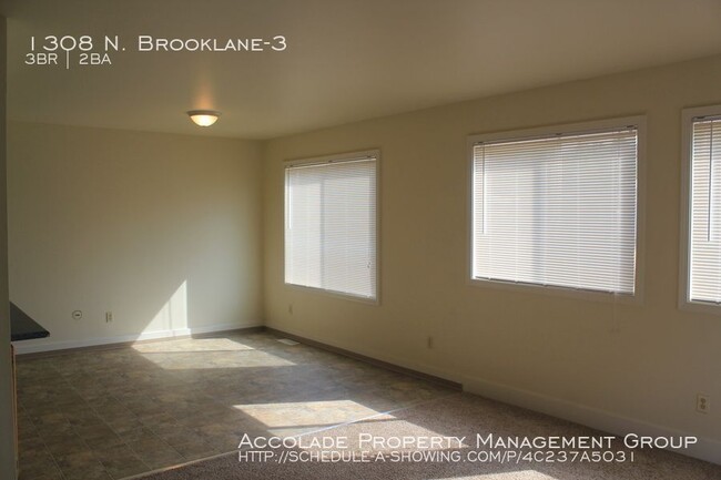 Building Photo - Nice 3bd 1 1/2ba Townhouse close to CWU