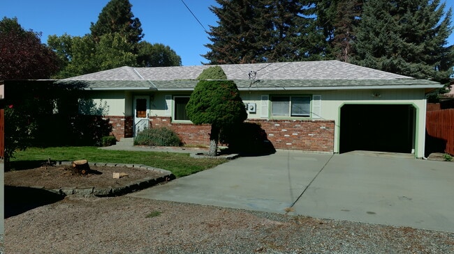 Building Photo - 1451 Tedford St SE