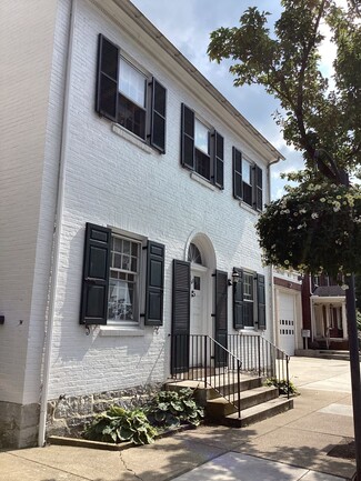Building Photo - 60 W King St