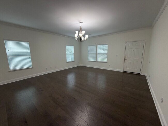 Foto del edificio - 1049 Ellis Pond Dr