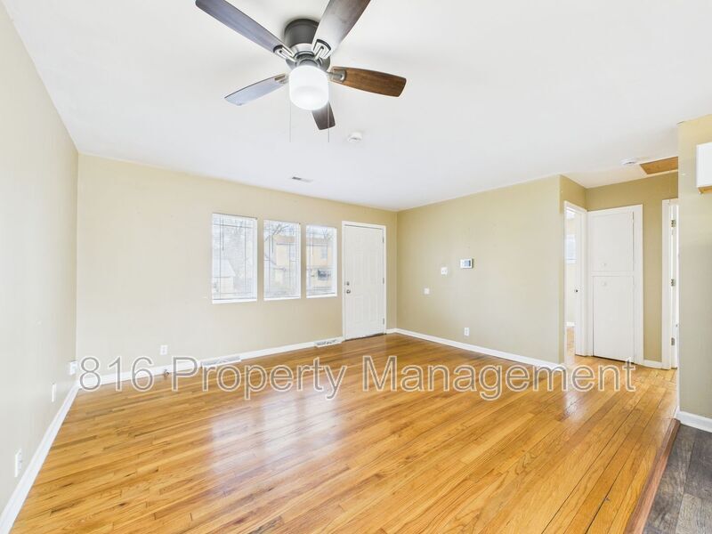 Primary Photo - 3716 Mersington Ave