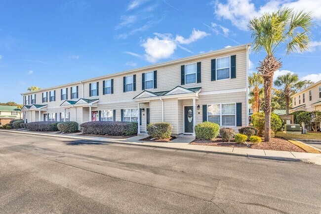 Foto del edificio - 2 bed, 2.5 bath pet friendly apartment for...