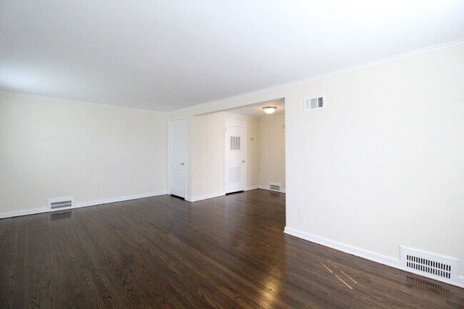 Foto del edificio - One Bedroom Duplex in North Kansas City