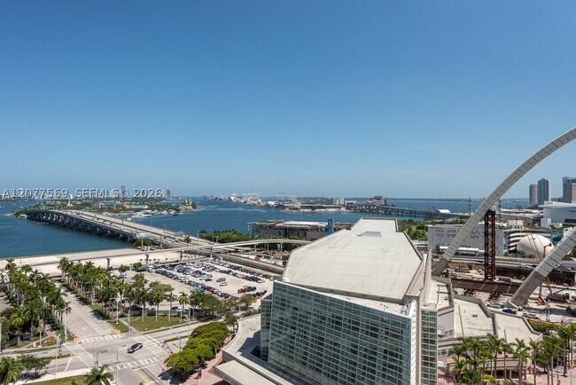 Foto del edificio - 1400 Biscayne Blvd