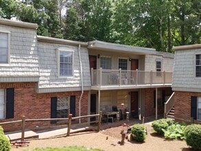 Building Photo - 3828 Country Club Rd