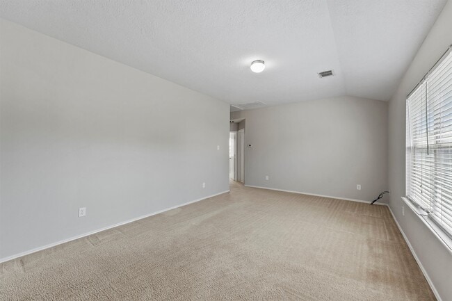 Building Photo - 17202 Hawks Landing Dr