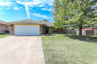 Building Photo - 904 Ballard Dr