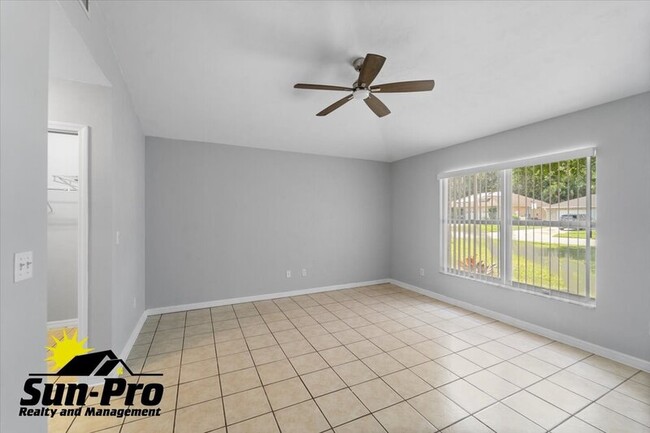 Building Photo - 3778 Grove View Ln