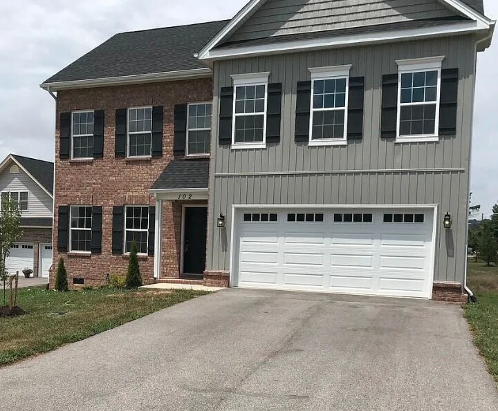 102 Oak Meadow Ln, Blacksburg, VA 24060 House Rental in Blacksburg