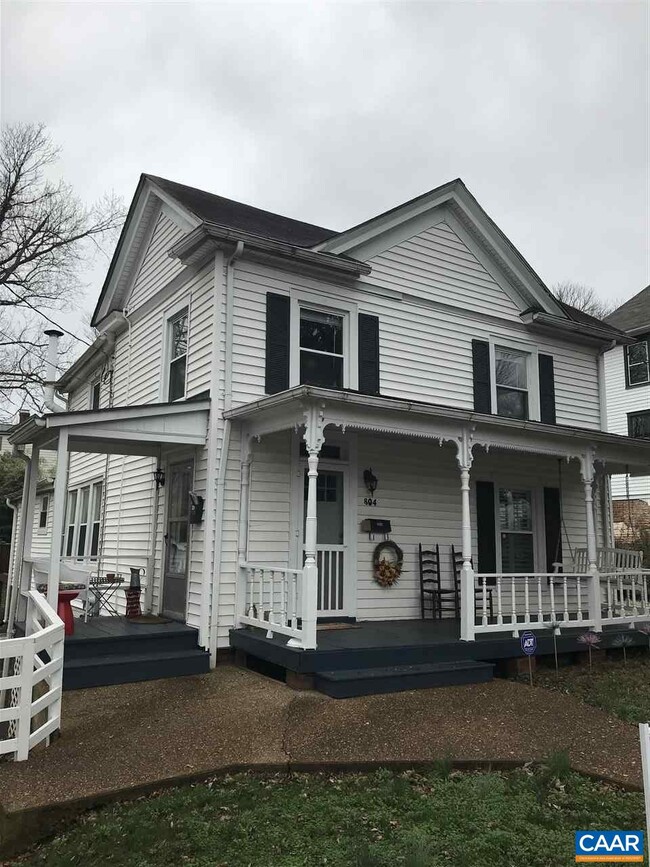 Building Photo - 804 Hinton Ave