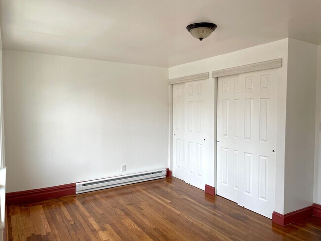Foto del edificio - 2565 Radcliff Ave