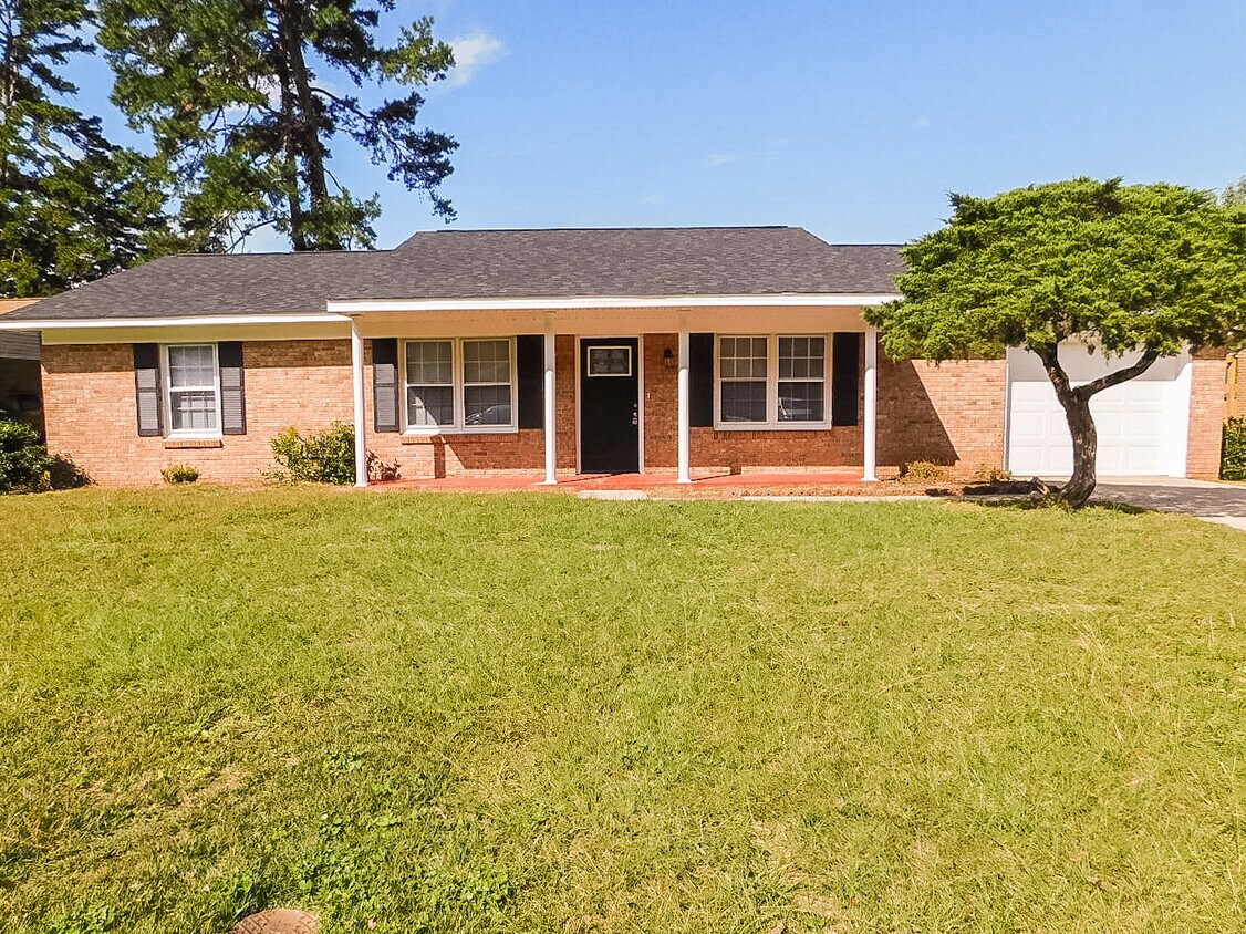 283 E Wynngate Dr, Martinez, GA 30907 House for Rent in Martinez, GA