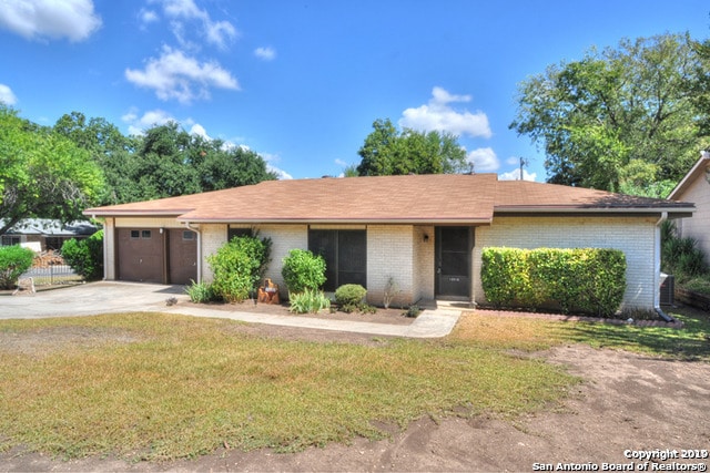 Primary Photo - 10918 Lands Run Dr