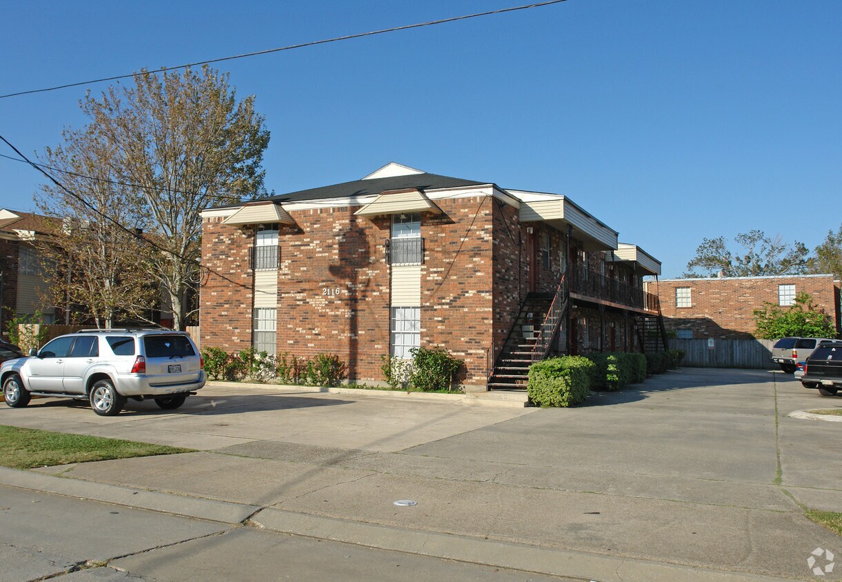 Primary Photo - 2116 Giuffrias Ave