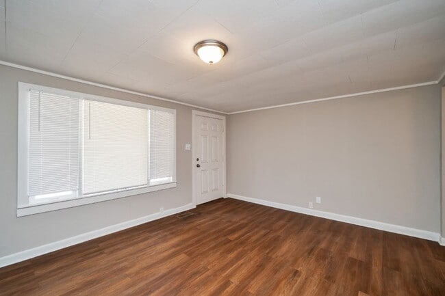 Foto del edificio - Super Cute Super Clean Priced to move fast!!!