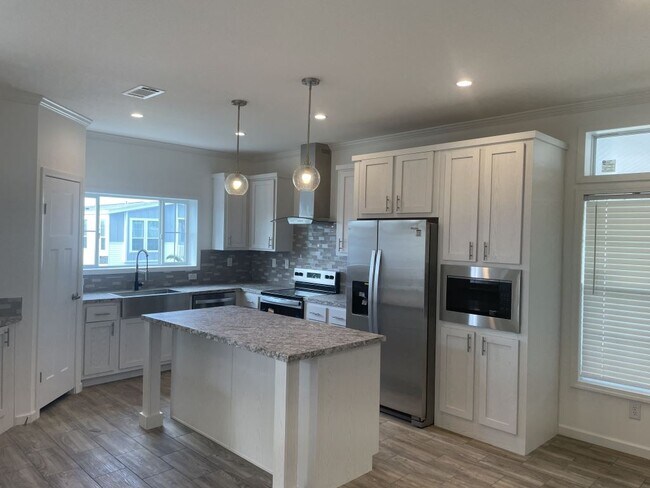 Foto del edificio - 6902 42nd Trail N