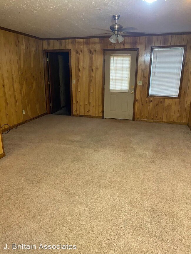 Building Photo - 2 br, 1.5 bath House - 523 D Gadsden Road, NW