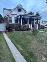 Building Photo - 11527 237th St