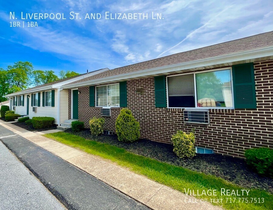 Primary Photo - Few Steps! Top Floor! Remodeled 1-Bed Conv...