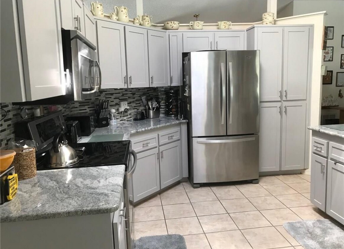 14 Balsam St, Homosassa, FL 34446 House for Rent in Homosassa, FL