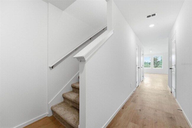 Building Photo - 1557 Plank Pl