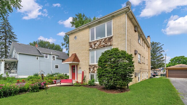 Building Photo - 3104 Raymond Ave