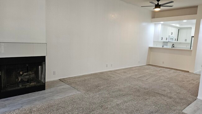 Foto del edificio - 2601 S Broadmoor Dr