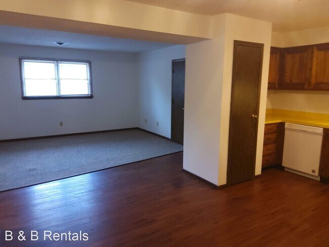 Building Photo - 3022 Themis St