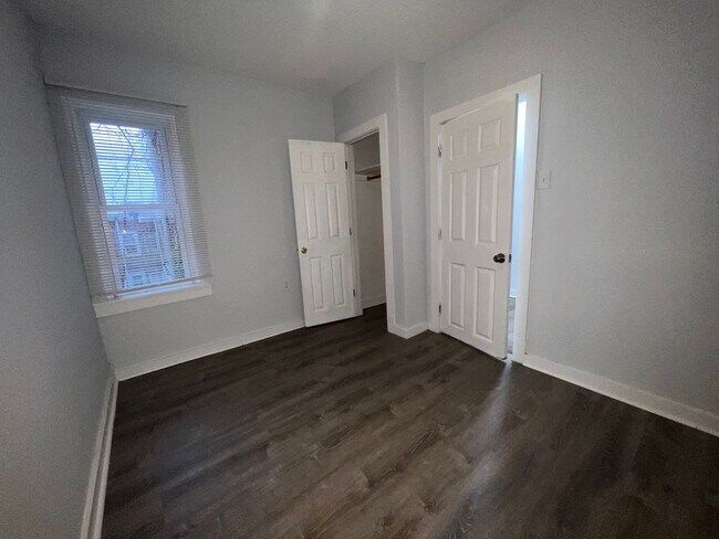 Foto del edificio - Charming 3 Bed 1.5 Bath Modern Home | West...